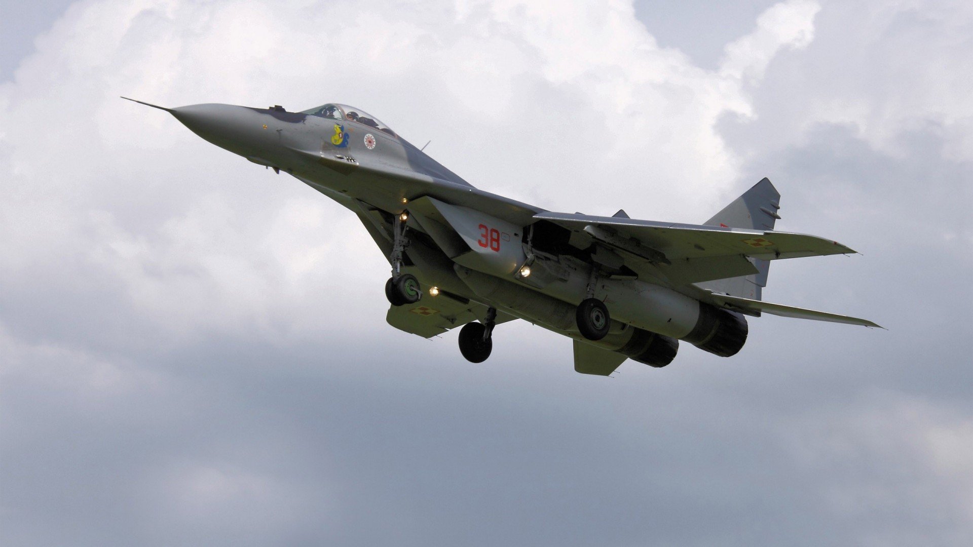 老鹰队球队战术细节不断优化，老鹰队队员新阵容