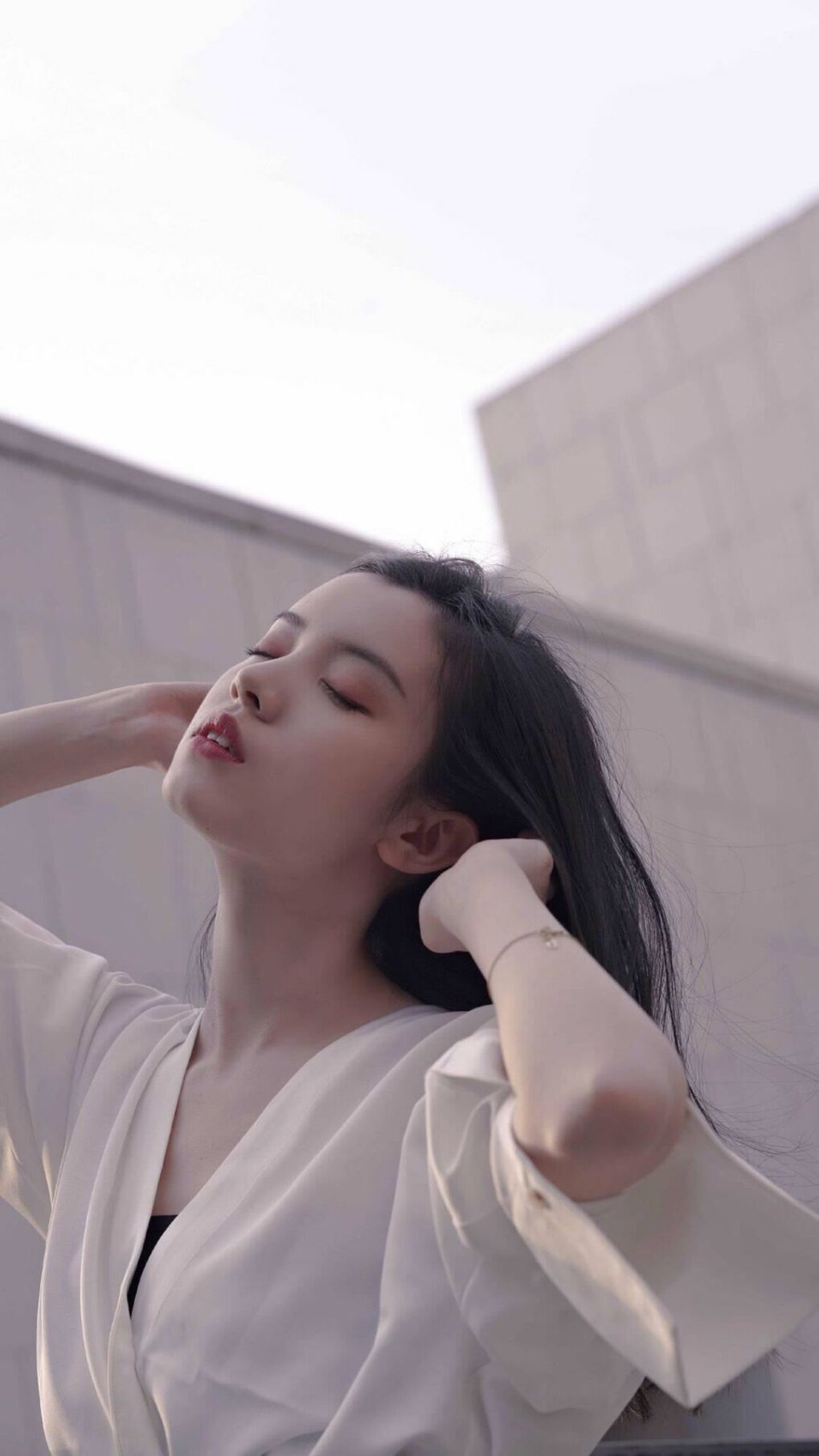 JIUYOU GAMING-艾比·德尔福：南非队防守中的英雄，成功防守对方进攻威胁，比尔和艾德